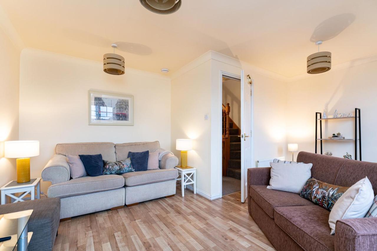 4 Bedroom Townhouse In Stirling Exterior foto